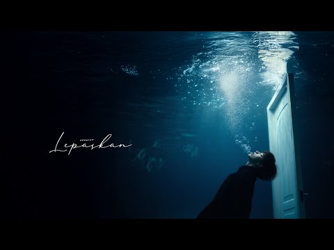 LEPASKAN - chrstxx (Lyrics Video)