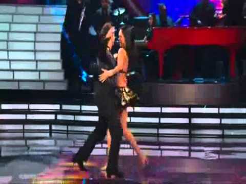 Scarlet Baila La Gota Fria