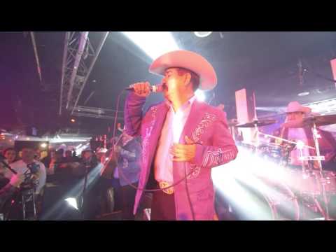 Los Originales De San Juan - La Troca Del Moño Negro