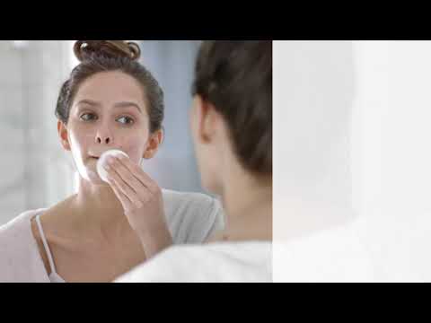 How to Wash Your Face With Mary Kay Naturally™ Purifying Cleanser