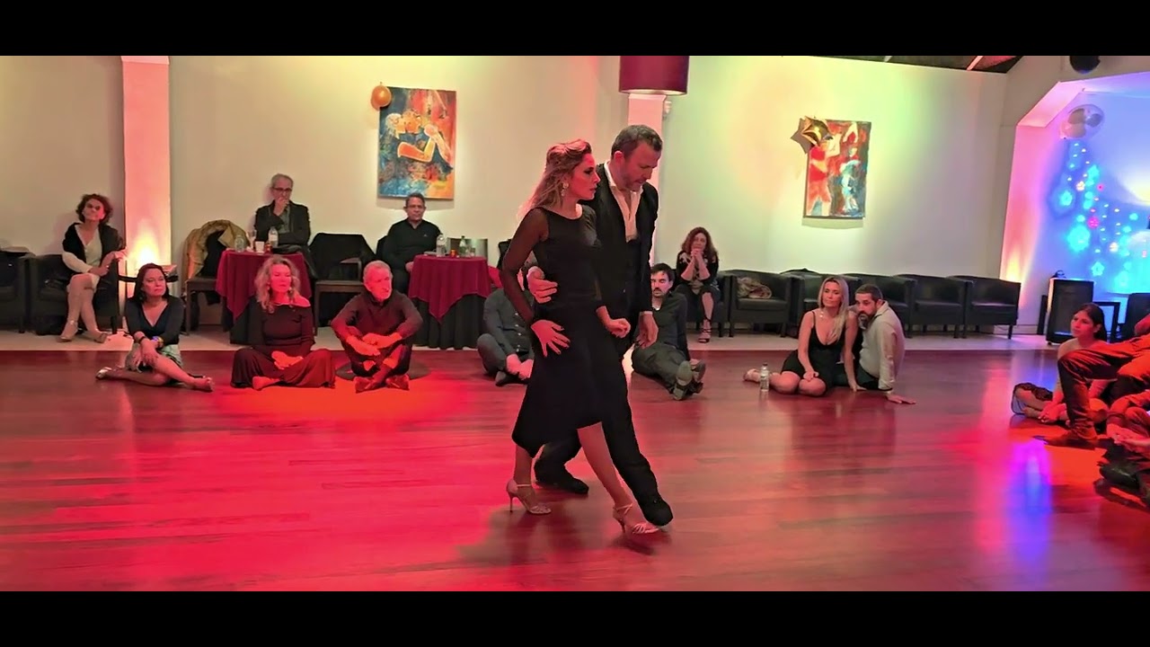 Claudio Hoffmann y Cinzia Lombardi no 2° New Year  - Porto Tango Meeting on 30/12/23 - 3/4