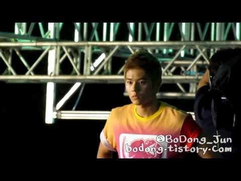 110814 ZE:A 제국의아이들 dongjun 동준 출발드림팀 :: 몸푸는 동준이~::