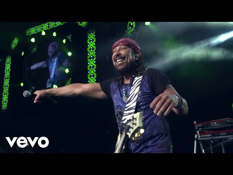Bell Marques - Ela Não Monta na Lambreta / Trópico Banana (Ao Vivo)