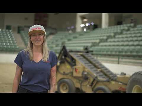 Horse Arena Cleaning @ ACTRA Event | Cherrington 440 XL | BeachTech beach cleaner