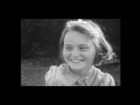 Roller Rink & Seaside Fun in Southsea | Archibald Peskett | Wessex Film and Sound Archive | AV9/2