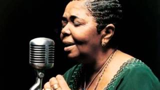 Cesária Évora (27-08-1941-17-12-2011) Negue