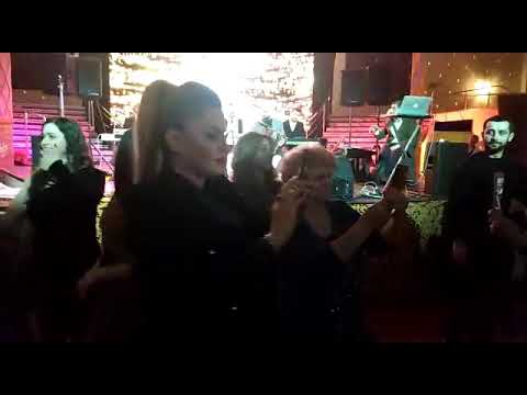 Oxuyur tanınmış mügənni Fədayə Laçın Peterburq konsertindən.