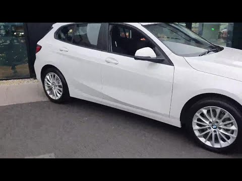 201D26366 - 2020 BMW 1 Series 116d SE 33,000