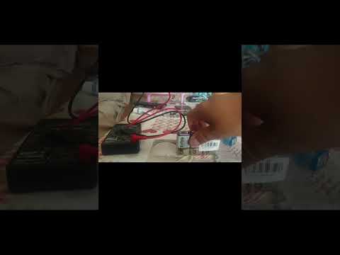 MxM.  MEDIR VOLTAJE BATERIAS FACIL