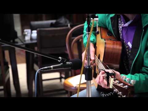 95bFM Breakfast Club - Hullakitty