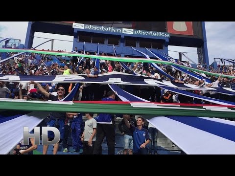 "La banda entrando | Vs Defensa y Justicia | Torneo 2016/17" Barra: La Pandilla de Liniers • Club: Vélez Sarsfield