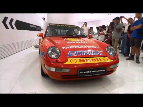 Thumbnail for Porsche Museum 2013 Vorführung Rennwagen 993 Sound by Porsche Museum