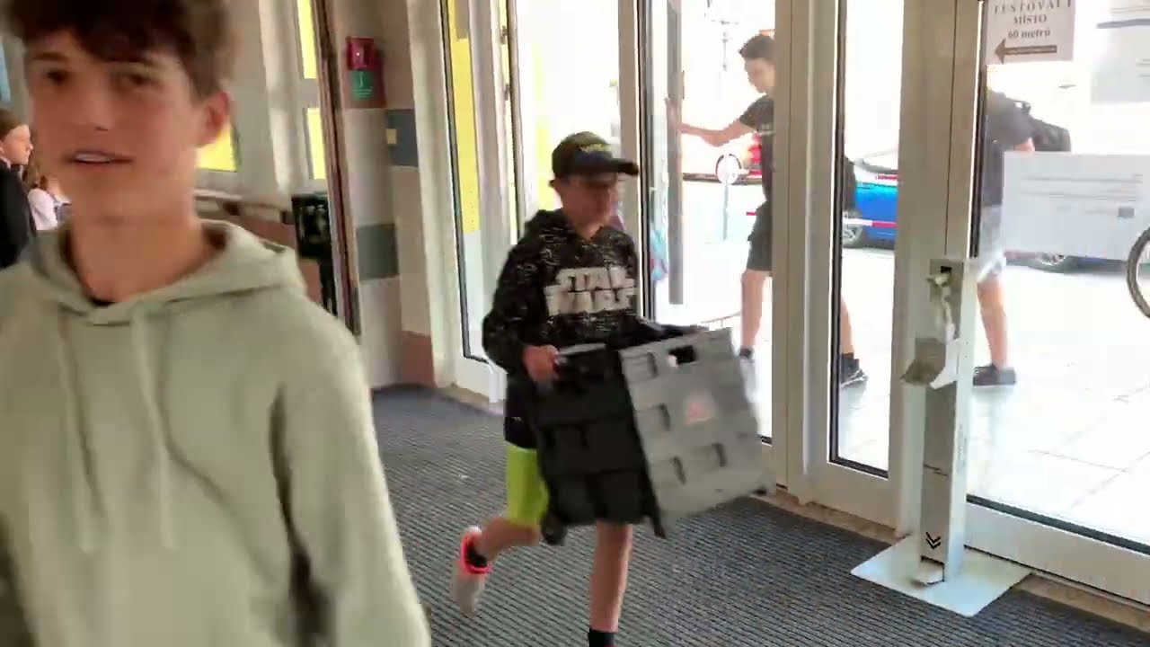 No Backpack DAY 2022