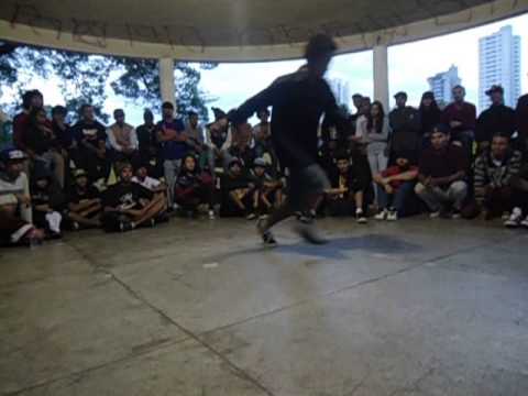 True Floor 2014 - Top 32 - Besouro ( Hot Spin ) vs PC ( BF Crew )