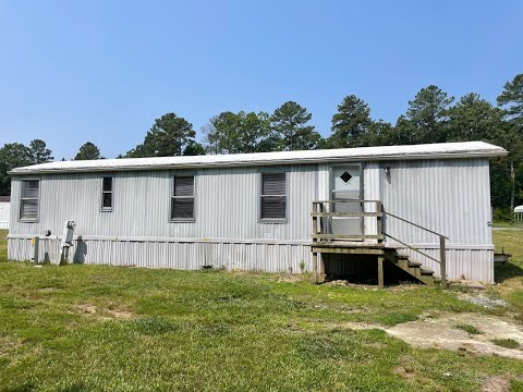 2 Bed, 1 Bath newly renovated mobile home in park- Pet friendly! property video