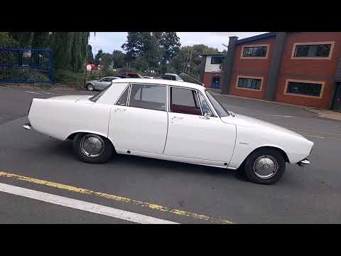 Lot 48  - 1966 Rover P6 2000