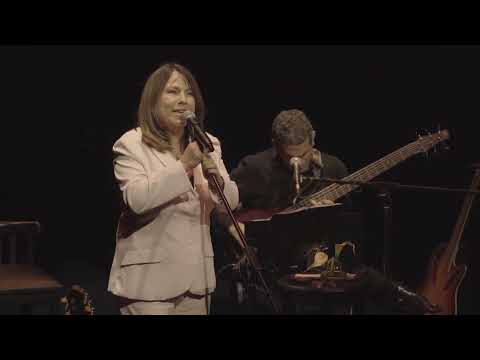 Si me falta tu sonrisa - Liuba María Hevia