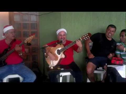 "Bernal canta para Nelsinho" em paródia de Galvão