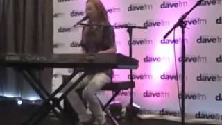 Tori Amos "Lady in Blue" live at 92.9 Dave fm