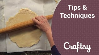 How to Roll Out a Pie Crust With Parchment Paper