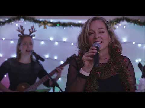 A Holly Jolly Christmas – The Tadpoles
