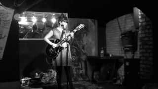Julie Doiron - Snowfalls in November - live Munich 2013-05-18