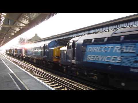7 DRS Loco Convoy passes Basingstoke 02/04/2013
