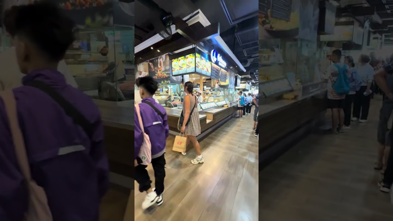 Terminal 21 foodcourt