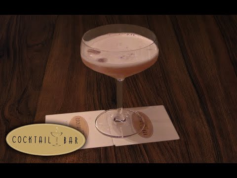 The Flamingo Cocktail: Quick how to from Windsor Court's mixologist