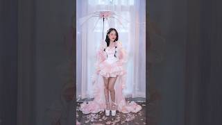 Download lagu Tra Dang Du Trend Transformation - Umbrella transition #shorts #tradang mp3