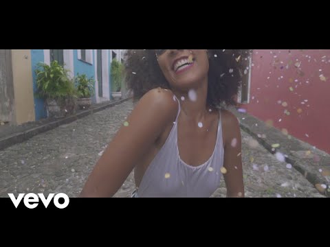Emicida - Baiana (Videoclipe) ft. Caetano Veloso