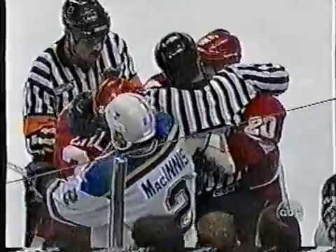 Chris Pronger vs Martin Lapointe