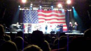 Lynyrd Skynyrd - 08 - That Ain&#39;t My America - Bangor, Maine 8/5/2010