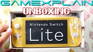 Unboxing the Nintendo Switch Lite! (+ Size Comparison)