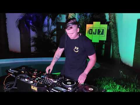 Friedrich set in DJ7House