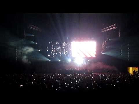 [HD] Tiesto @ UCF Arena, Orlando, FL 11/19/2010 1, 2, & 3 Opening