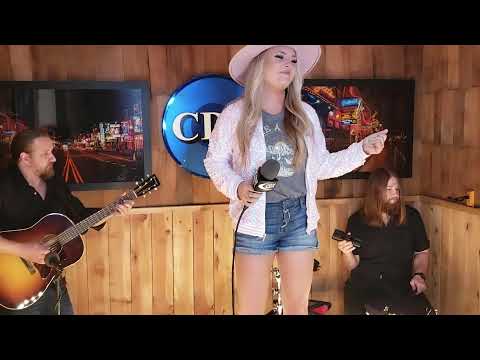 Janelle Arthur - "He Don't Care" | LIVE at CDX Nashville