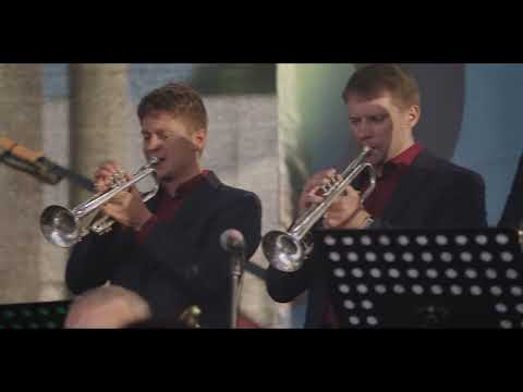 Mark Ronson, Bruno Mars – „Uptown Funk” (Juwana Jenkins ir Šiaulių bigbendas)