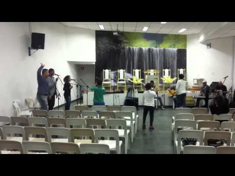 Além Da Canção - Isac Santos