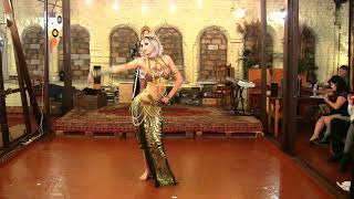 Импровизационный дуэт Гелла Цепеш и Юлия Войтик at Cabaret Noir Tribal Party