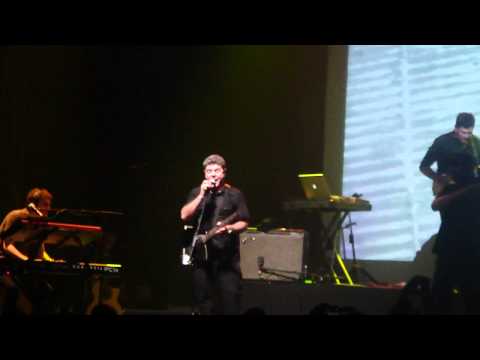 Miles De Pasajeros - Bajofondo