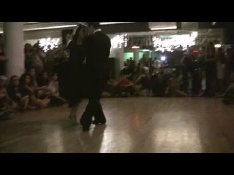  Analía Centurión  and  Gabriel Missé  are  dancing  to  a  tango