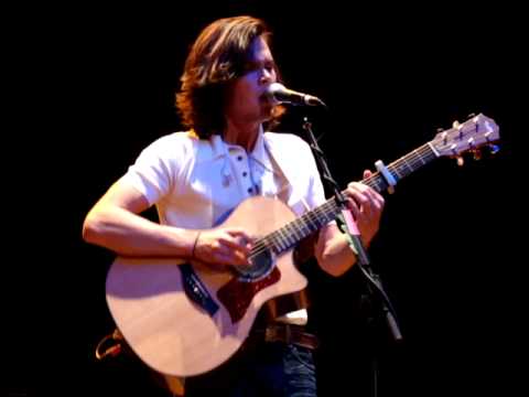 Golden Train (Live) - Justin Nozuka