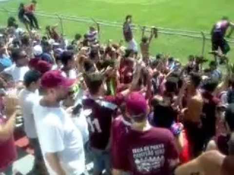 Juventus 4 X 0 Capivariano [Torcedores e jogadores comemoram]