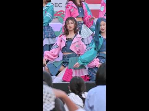 19122020 [Fancam] Mind BNK48 - โดดดิด่ง @มามา...ลานมิลค์แลนด์ Central World
