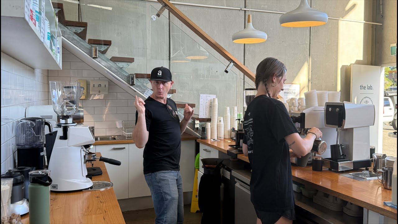 Artisti Coffee Roasters are LIVE in the Espresso Bar Looking at the Fiorenzato F83 Grind by Weight