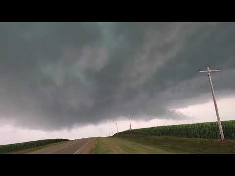 Iowa Tornado outbreak - supercell structure pre-tornado - 7/14/2021