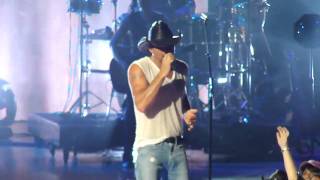 Tim McGraw - She&#39;s My Kind Of Rain - 8/5/2010