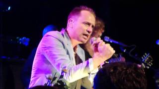 Stars - This Charming Man (Smiths cover at Littlefield 9/26/10)