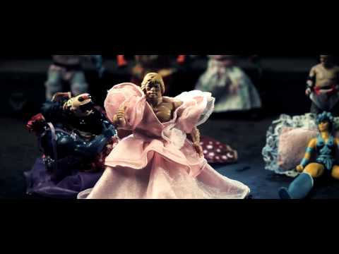 OMMAX - WE COME IN PEACE [OFFICIAL VIDEO]